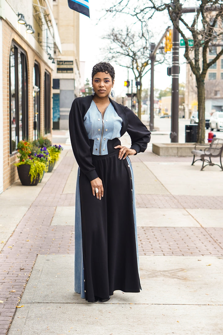 It’s Two Sides Too It Snap Maxi Skirt (Black)