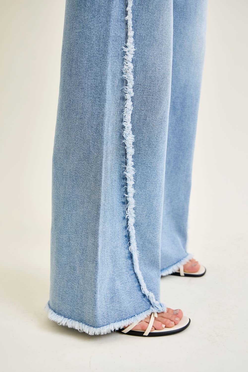 The Split Decision| Judy Blue Wide w/ Raw Twisted Outseam