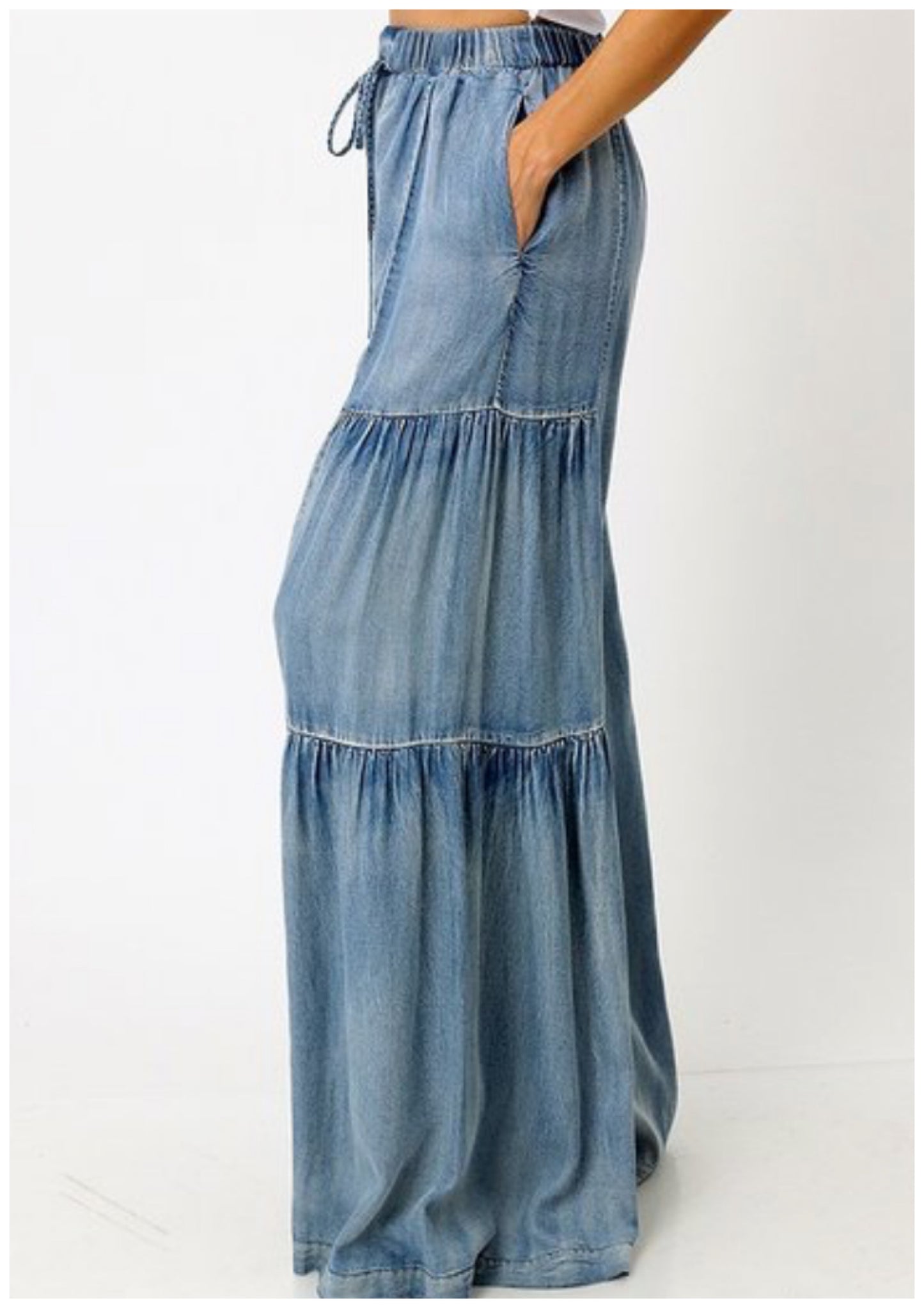 Tiered Washed Wide Leg Jeans