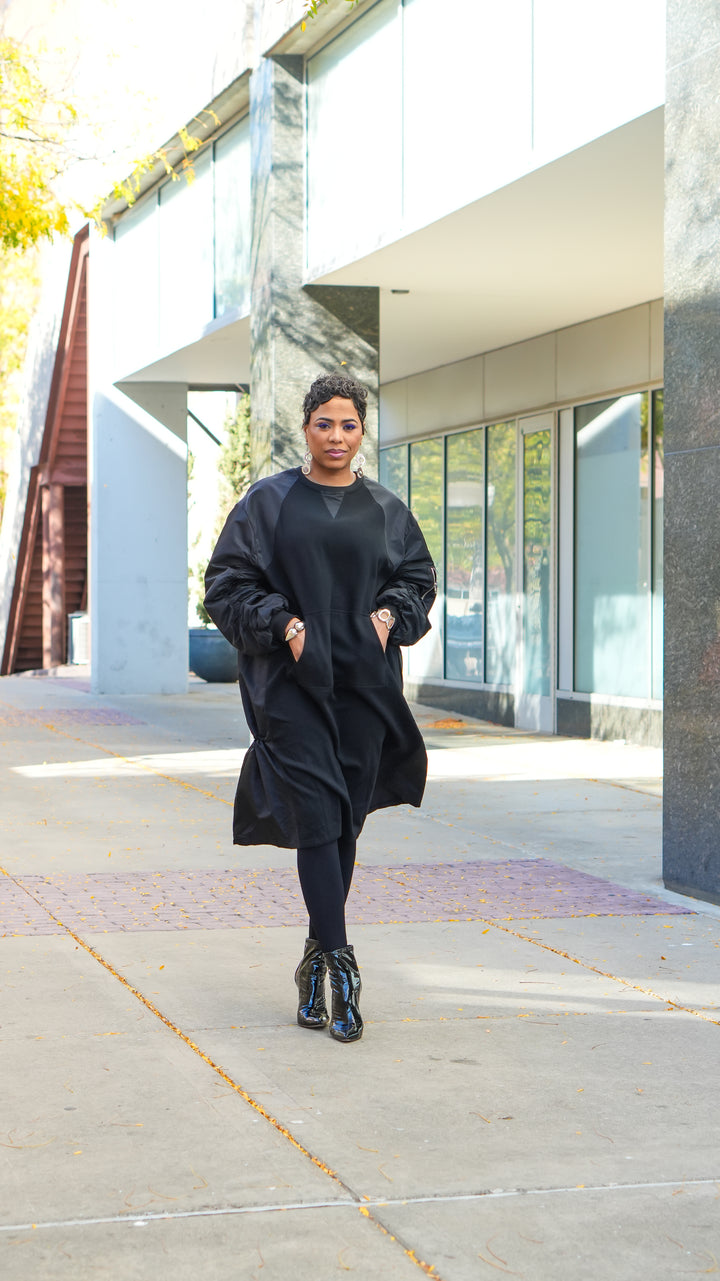 In Flight Contrast Oversize Dress(Black/Black)