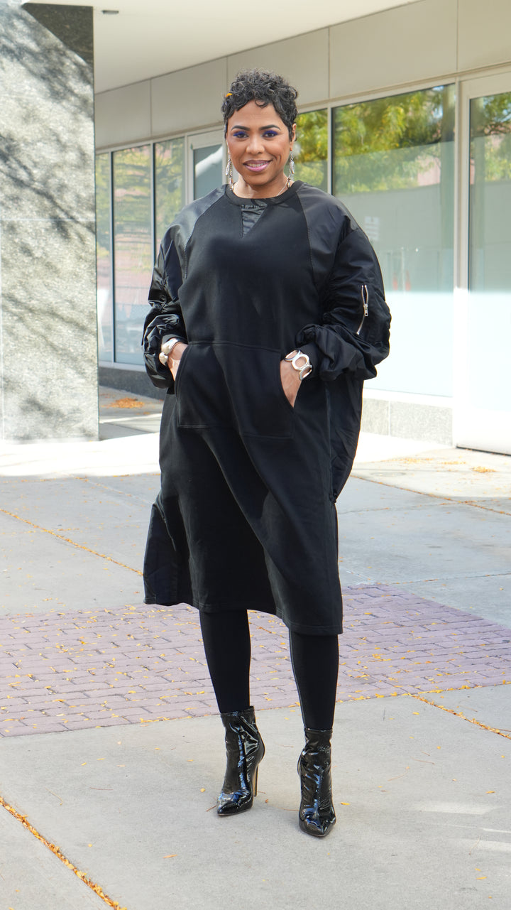 In Flight Contrast Oversize Dress(Black/Black)