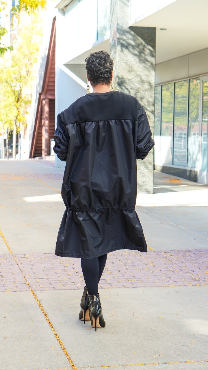 In Flight Contrast Oversize Dress(Black/Black)