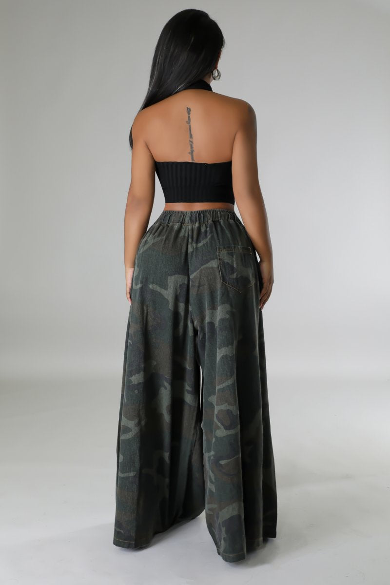 All Wide Leg Elastic Camo Jean