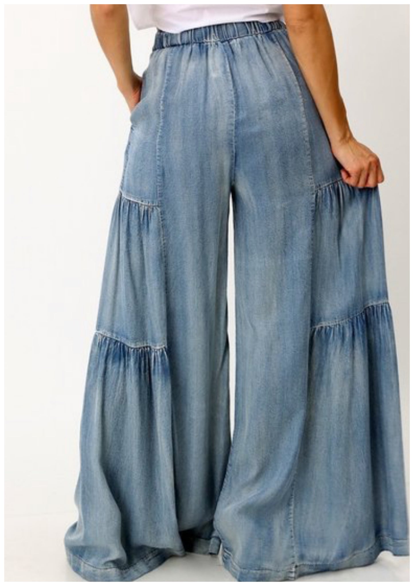 Tiered Washed Wide Leg Jeans