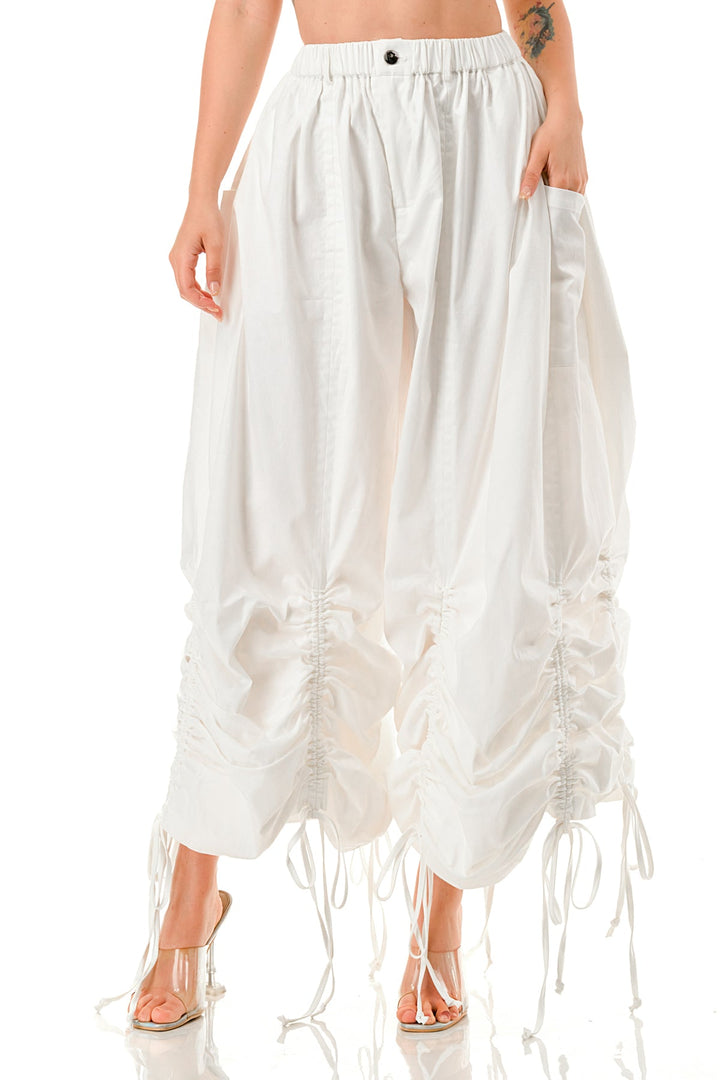 Gather Around Poplin Ruched Pants (Black)