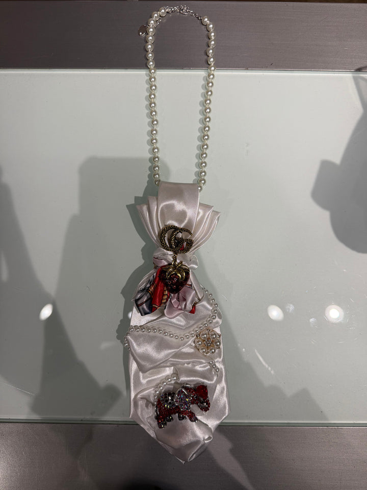 Crème De La Crimson