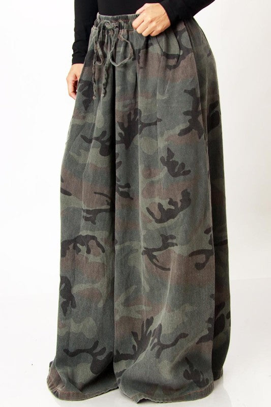 All Wide Leg Elastic Camo Jean