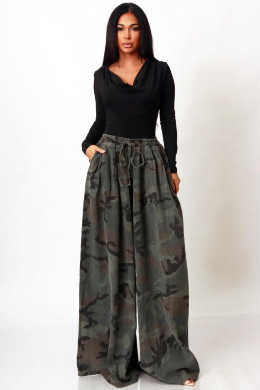All Wide Leg Elastic Camo Jean