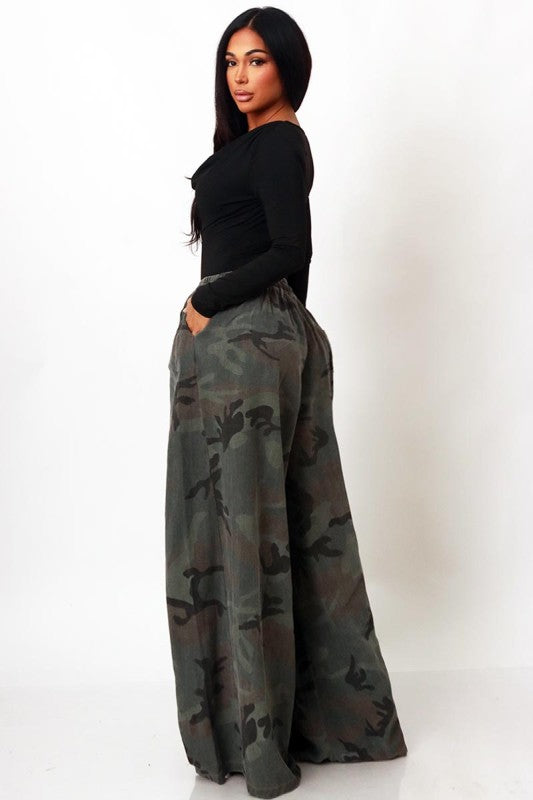 All Wide Leg Elastic Camo Jean