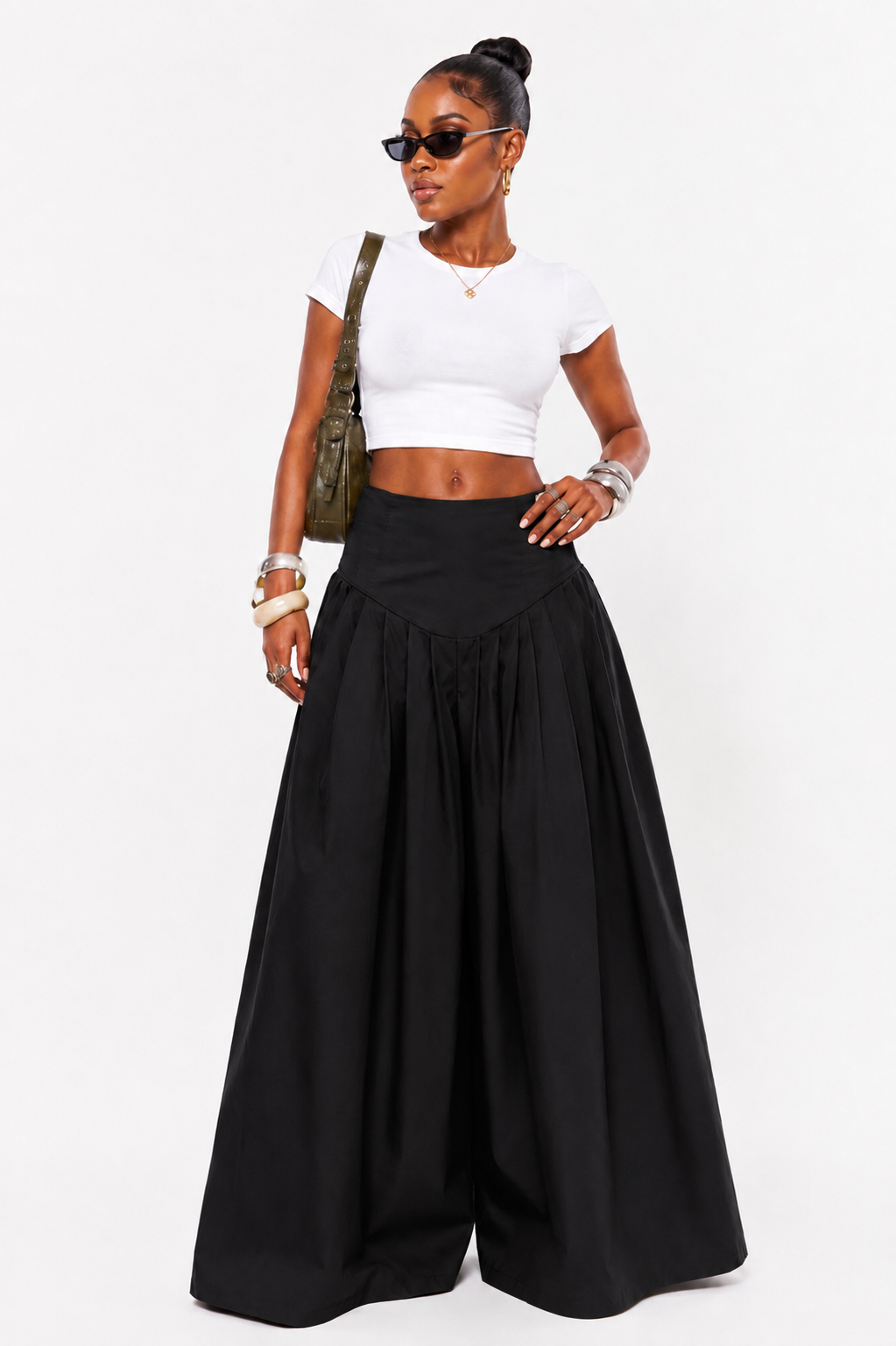 Ultra Wide Leg Pleated pants