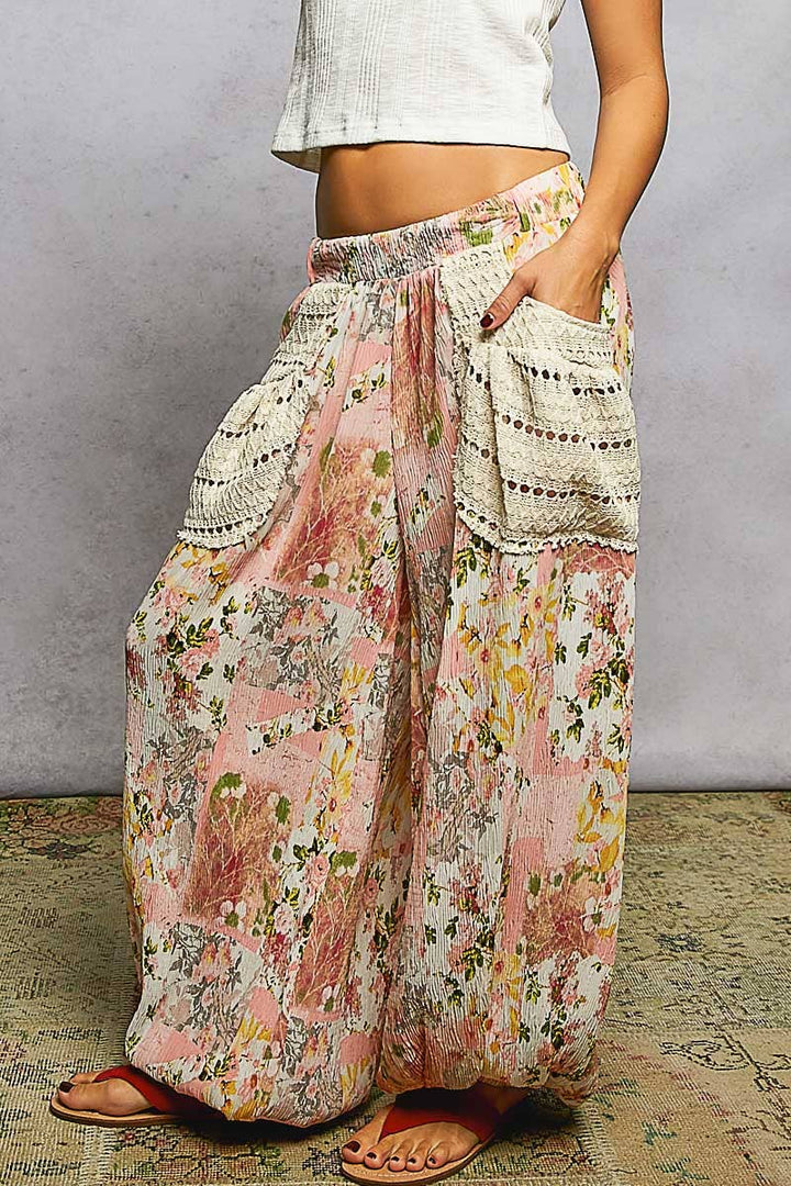 Crinkled Printed Contrast Pockets Joggers