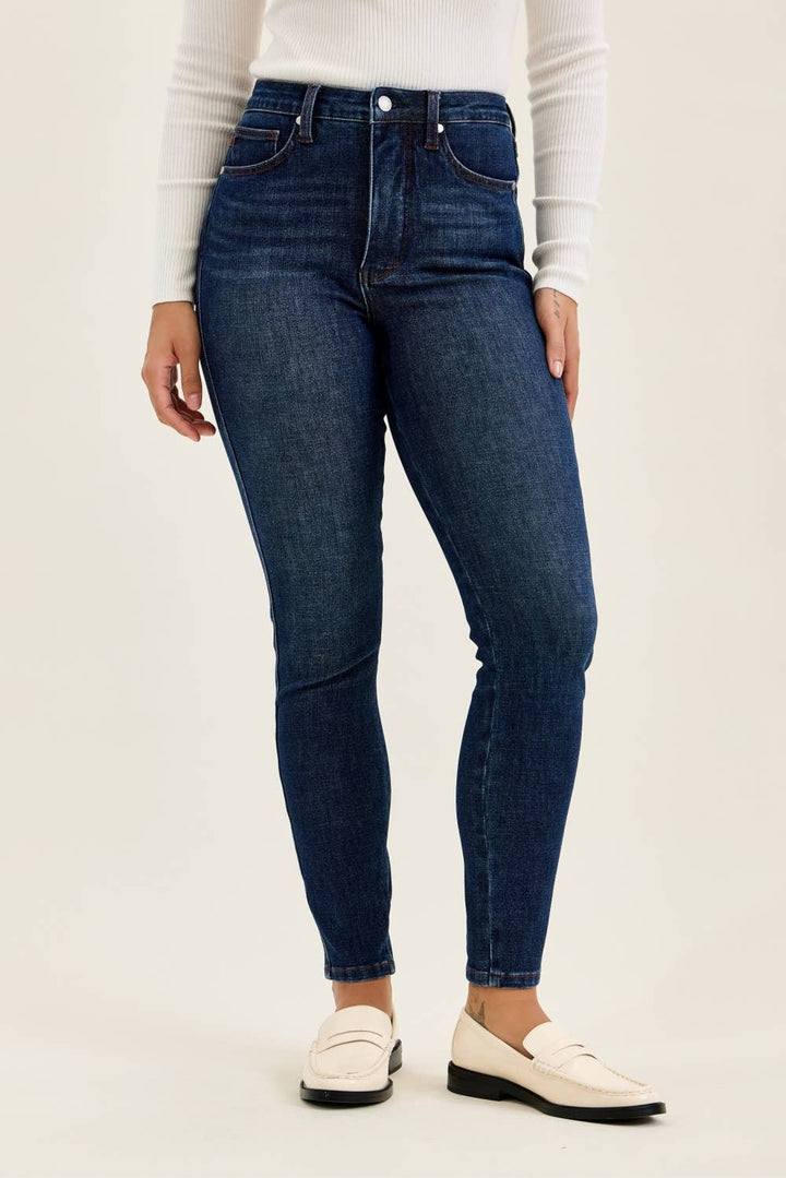 The Uptown| Judy Blue Dark Wash Skinny w/ Bandana Loop