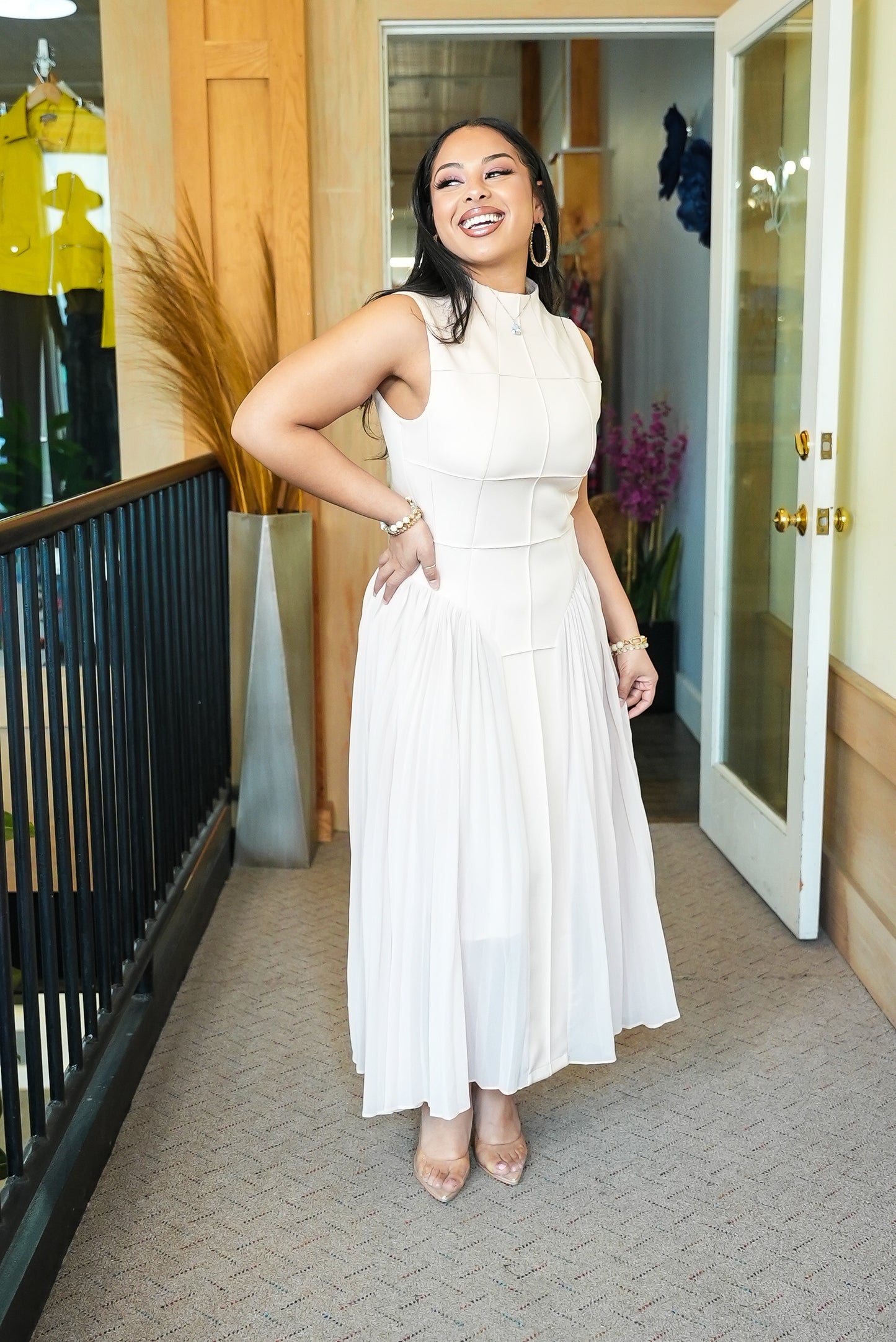 Raven Pleated sleeveless dress